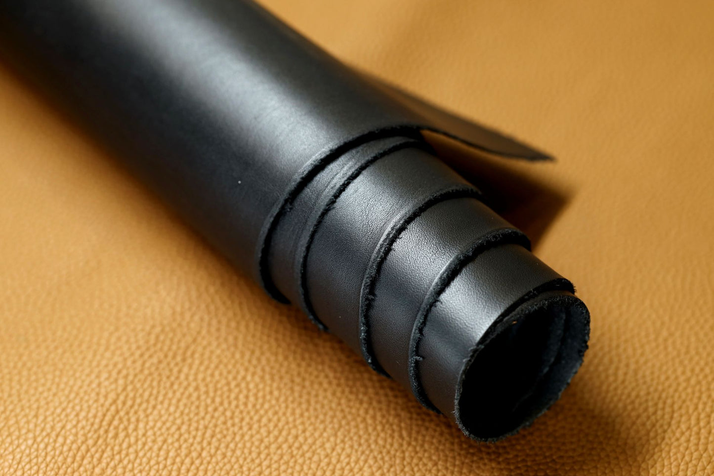 Finished Full Vegetal Black Calfskin